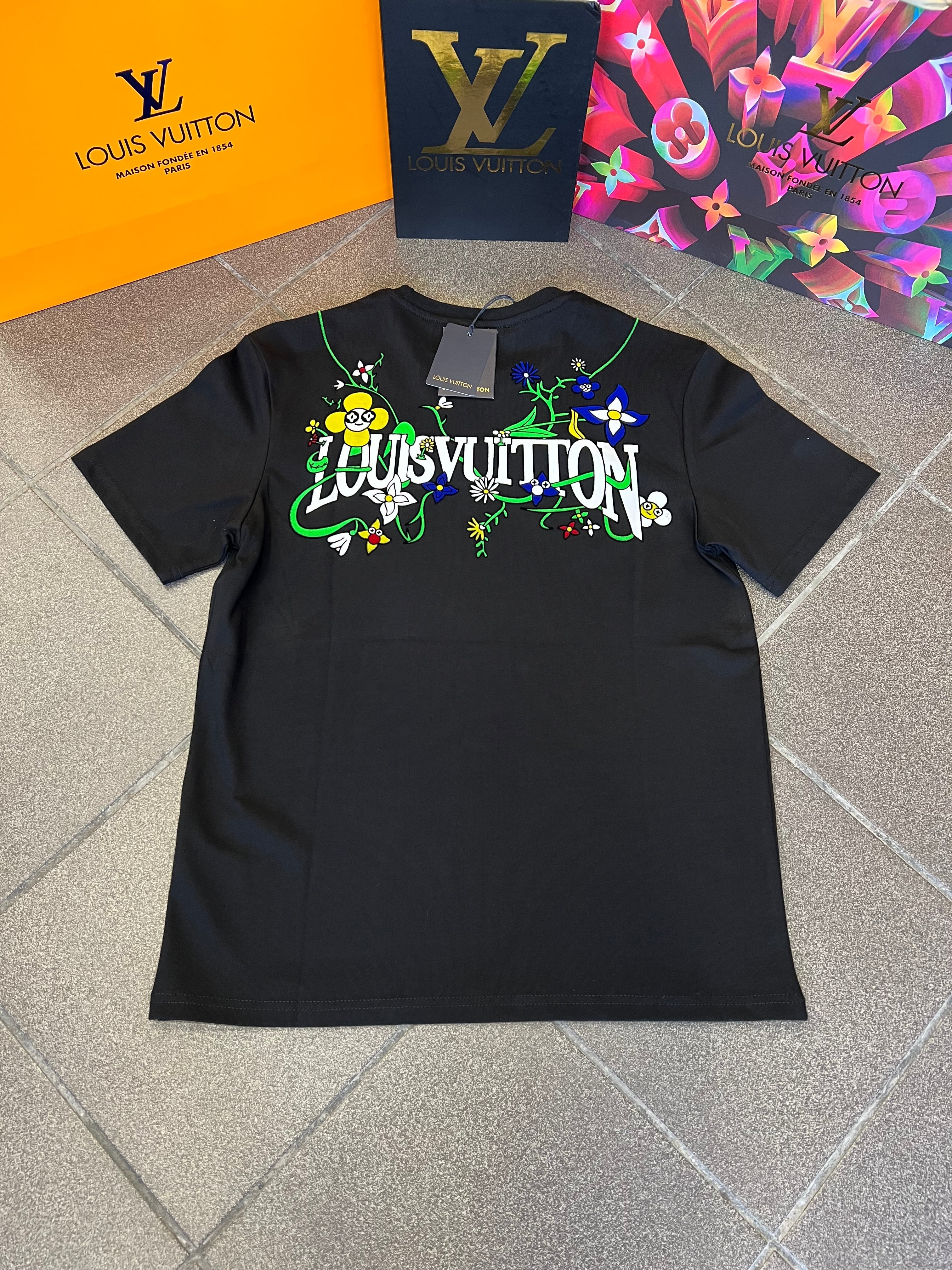 T-Shirt L.V Over Fit Black Chain