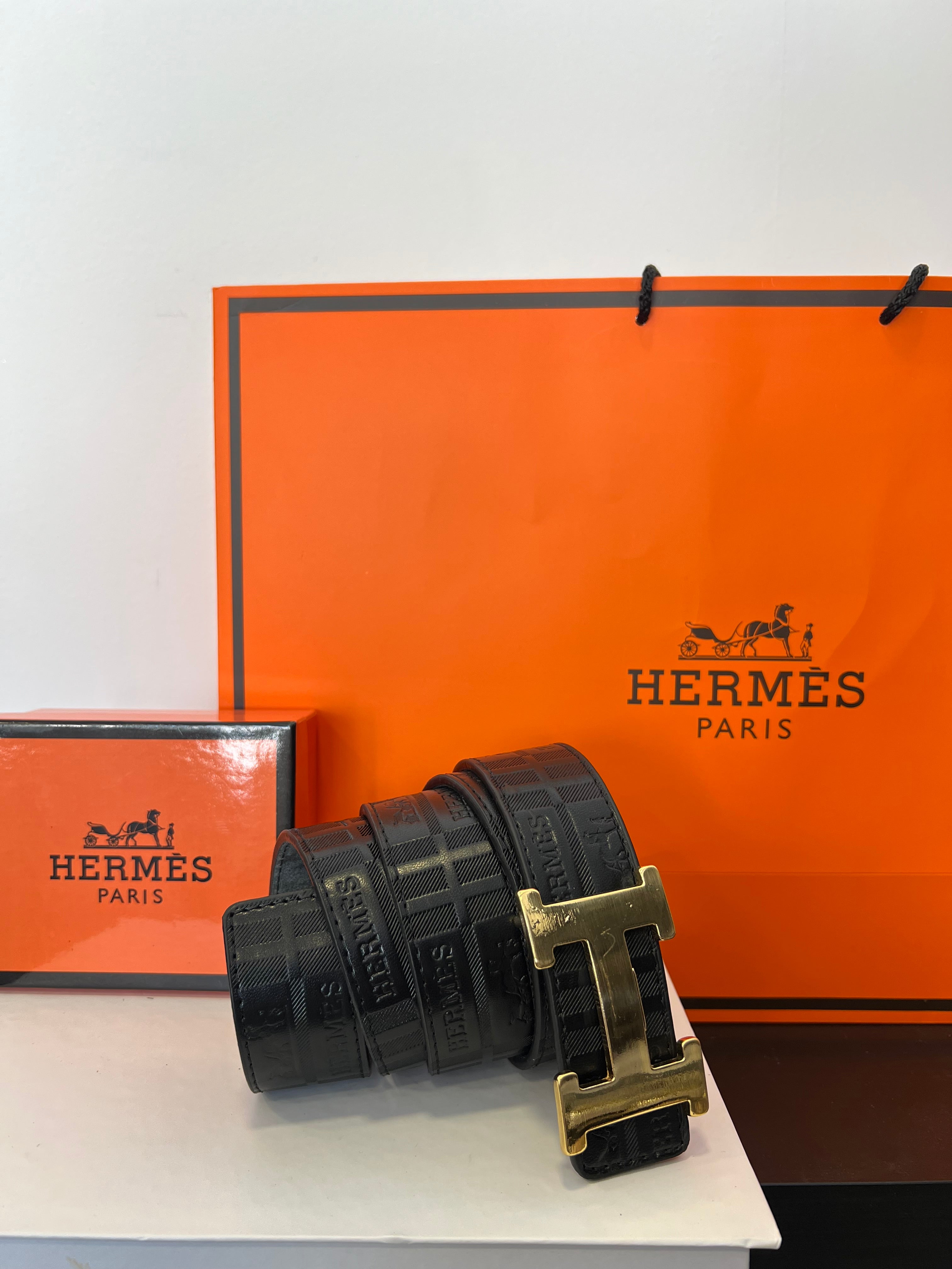 Hermes Belt Black/Gold